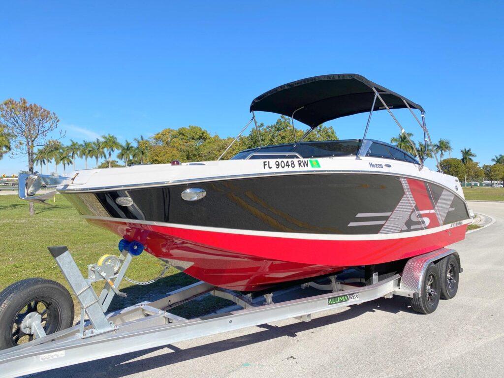 2018 Four Winns HD220