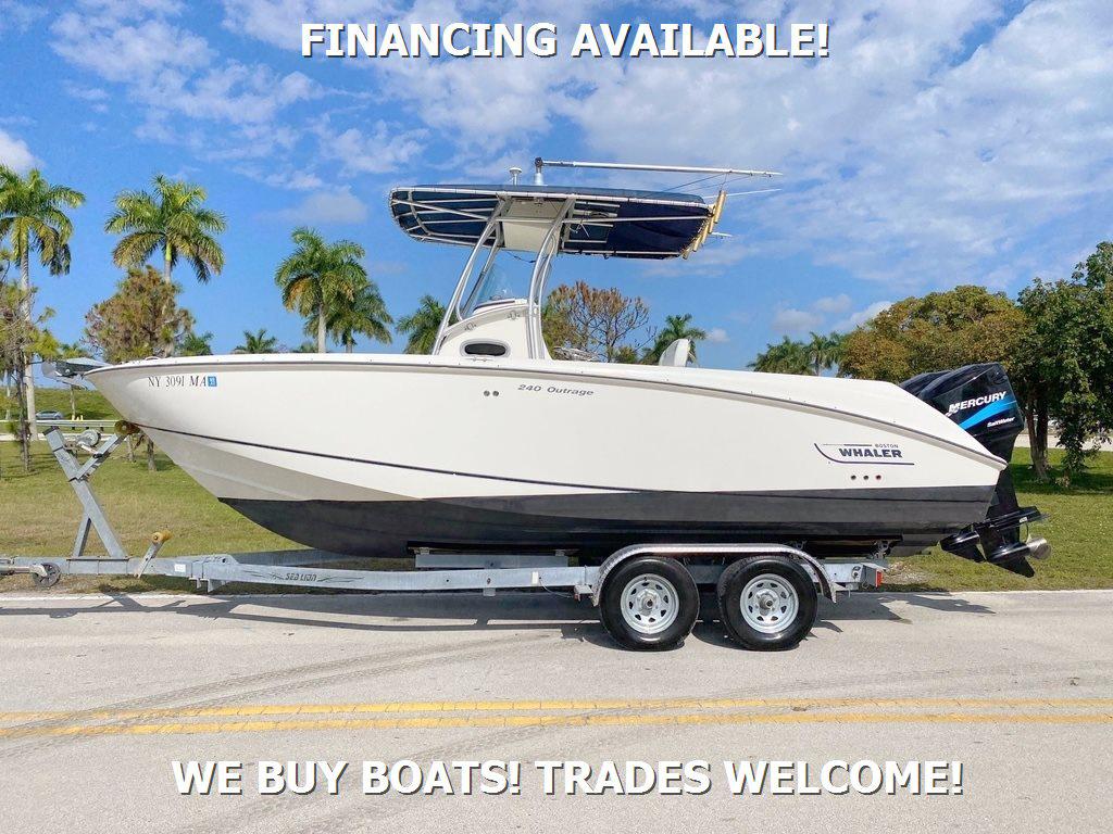 2004 Boston Whaler 240 Outrage