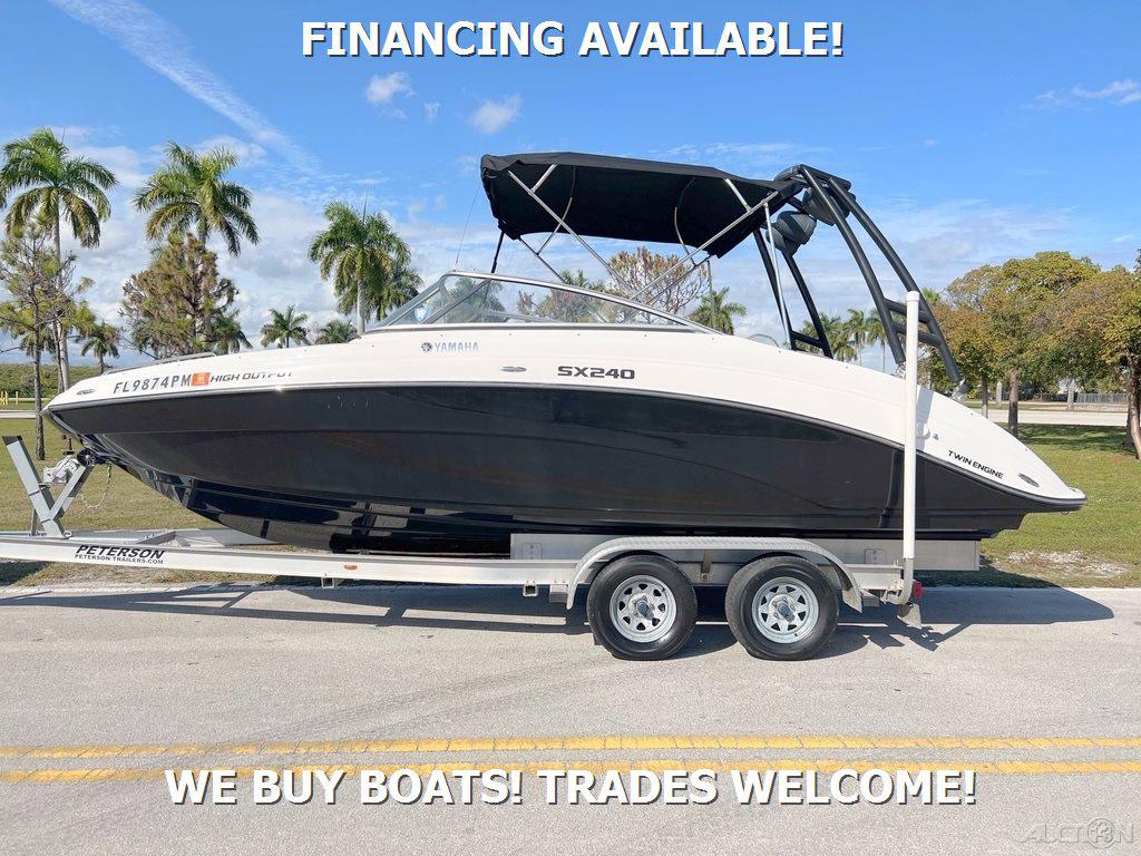 2011 Yamaha Boats SX240 HO