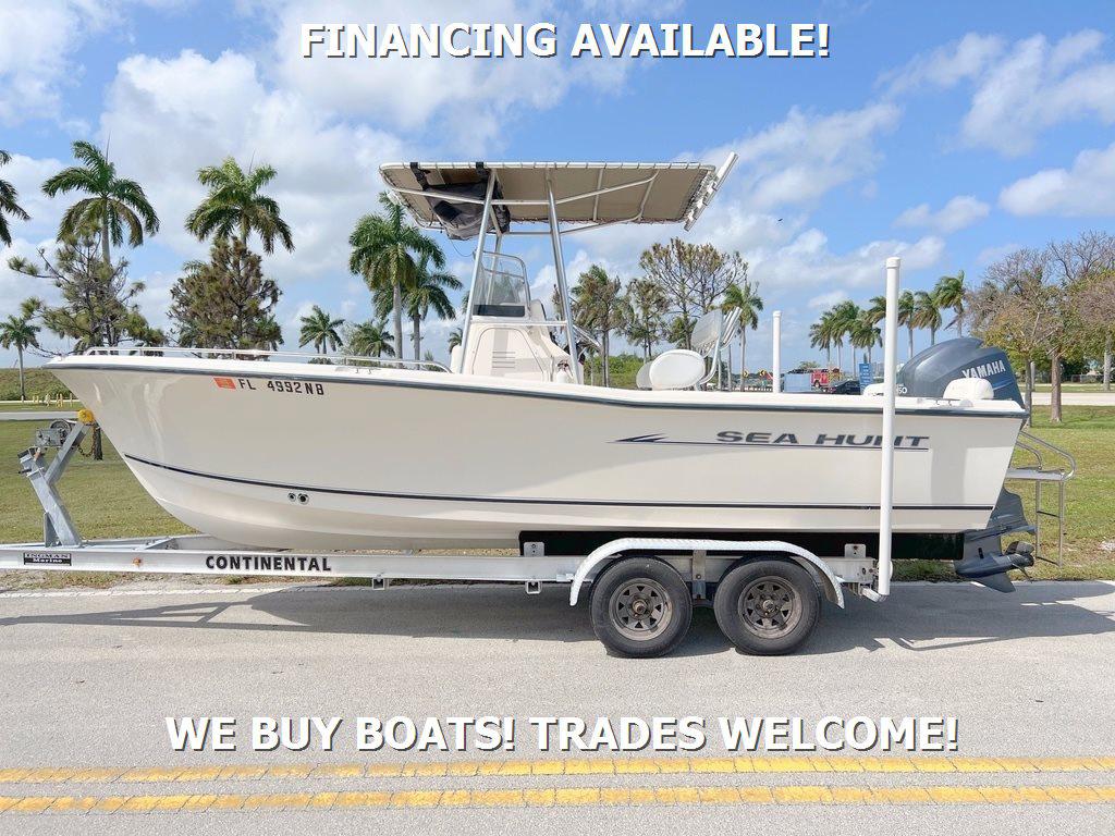 2005 Sea Hunt Triton 212