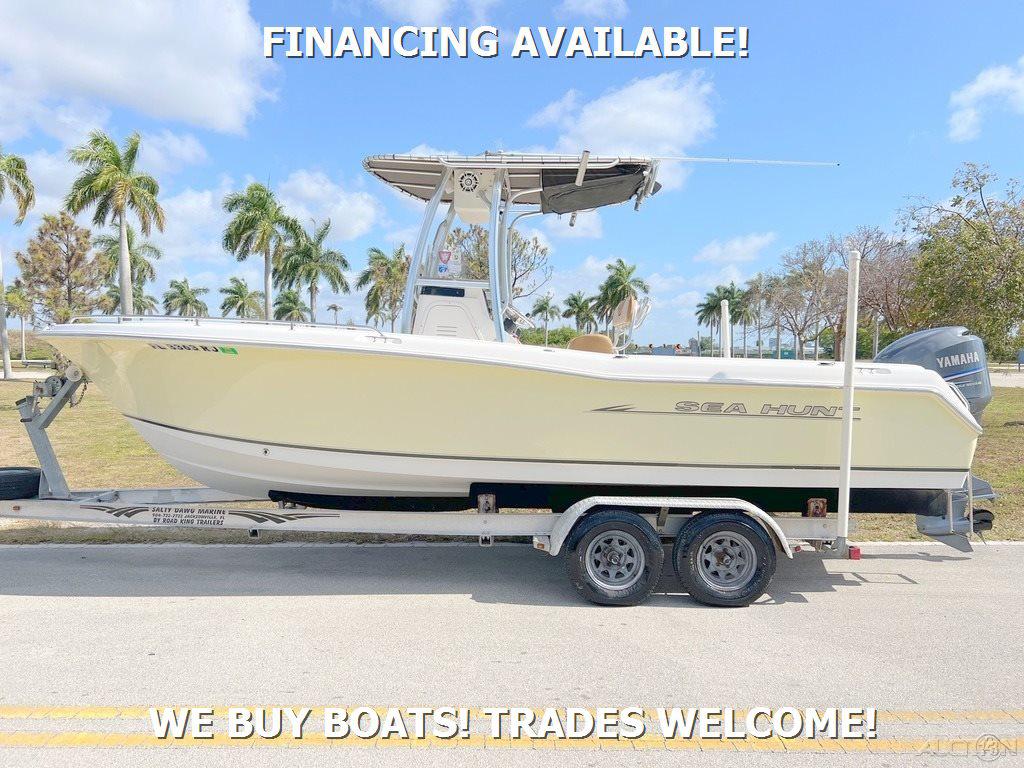 2007 Sea Hunt Triton 232