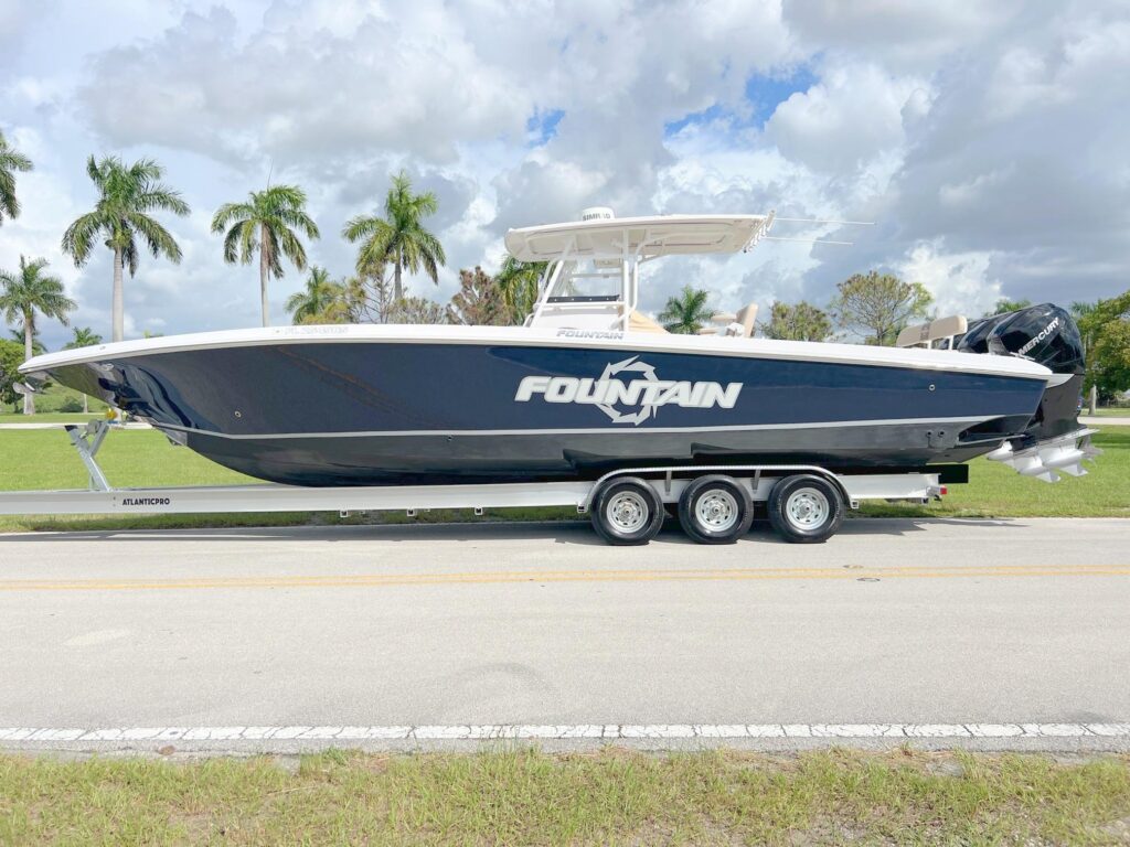 2018 Fountain 38 Center Console