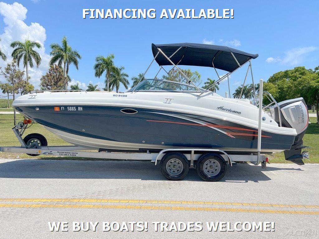 2017 Hurricane SunDeck 2486 OB