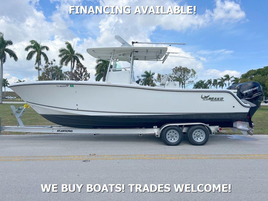 2018 Mako 284 Center Console