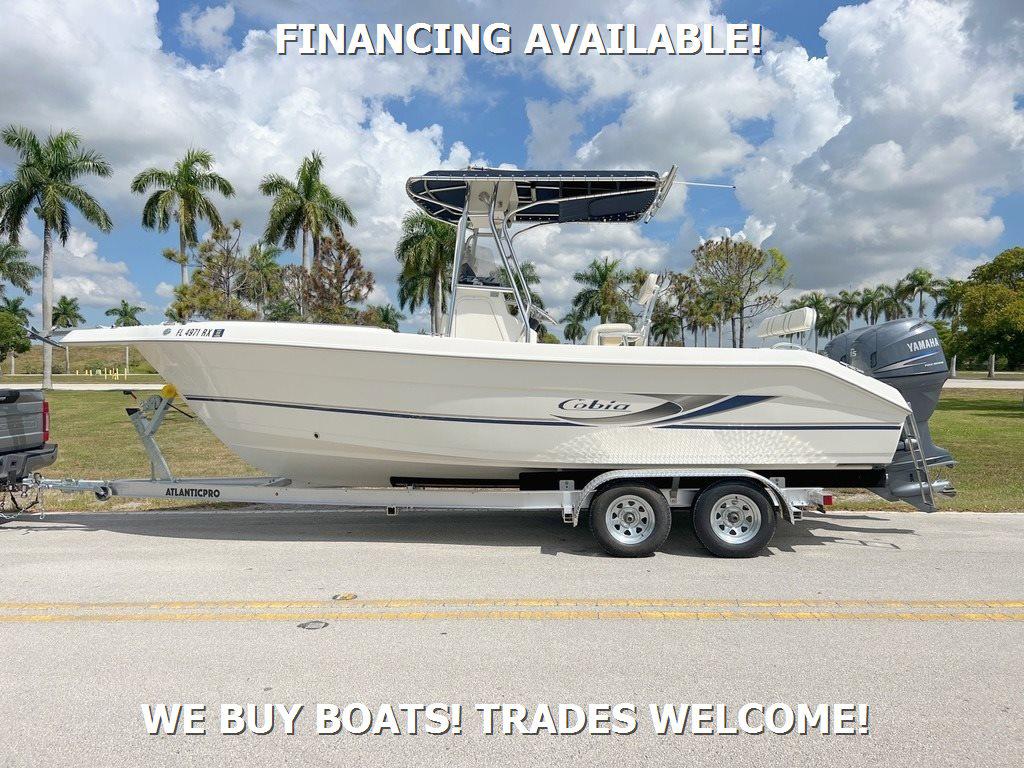 2004 Cobia 254 Center Console