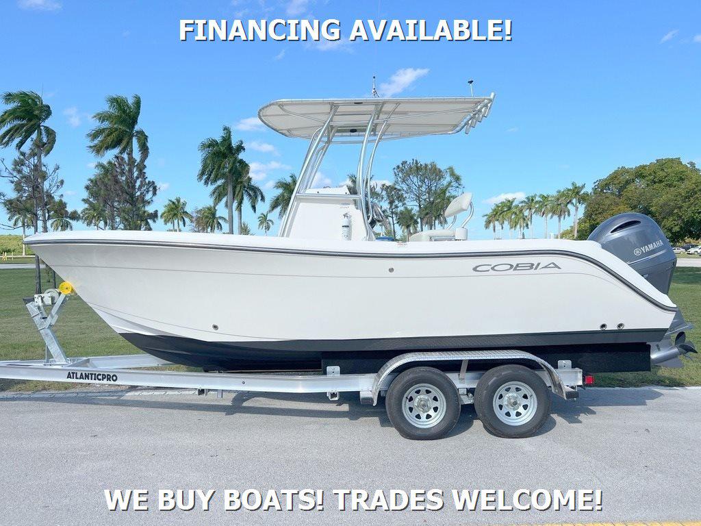 2019 Cobia 220