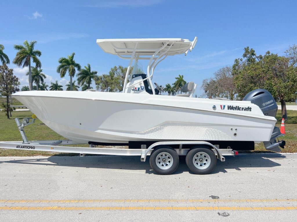 2020 Wellcraft 222 Fisherman