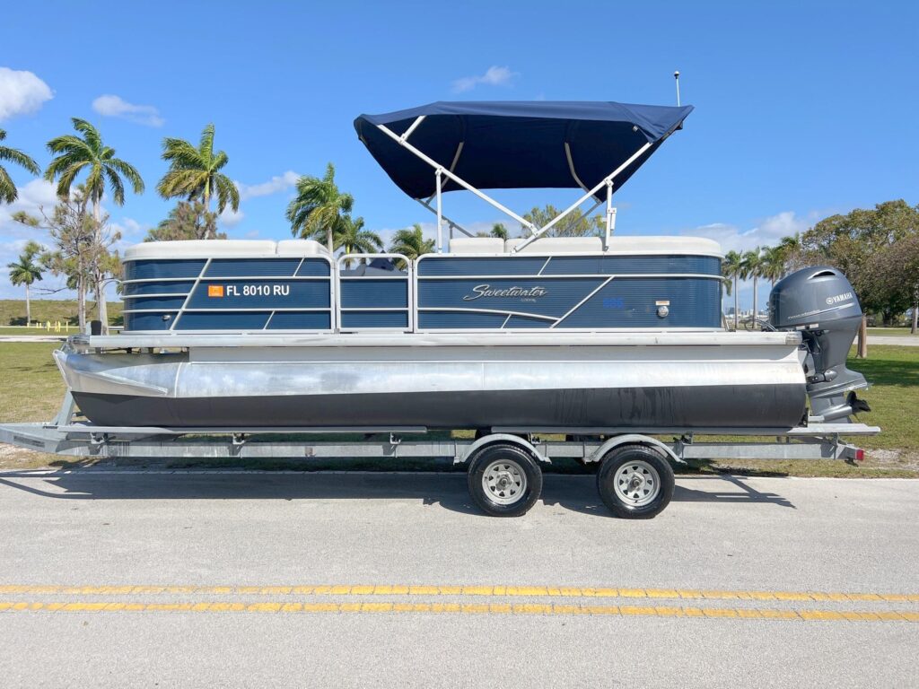 2019 Sweetwater 2186