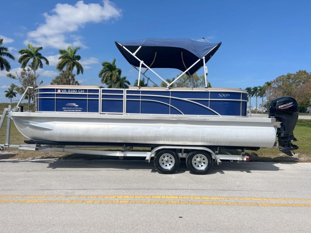 2021 Bennington 23 SX