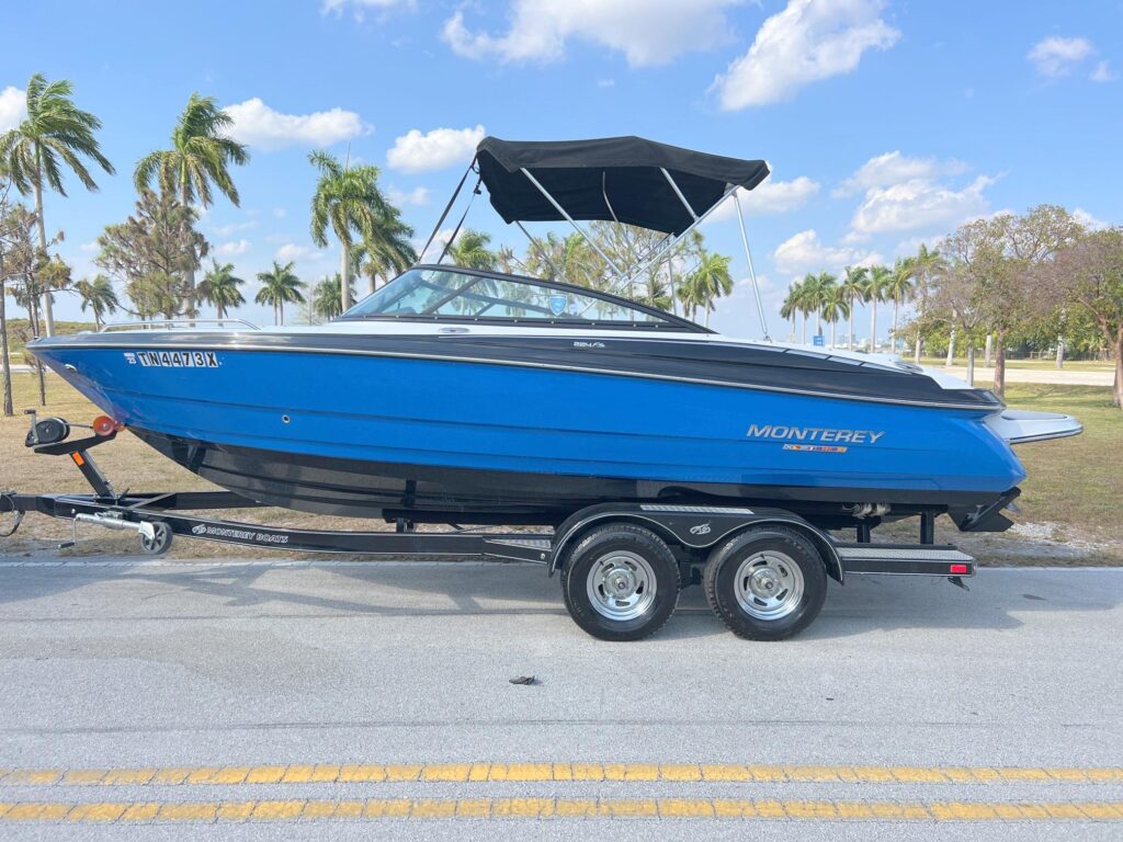 2020 Monterey 224FS