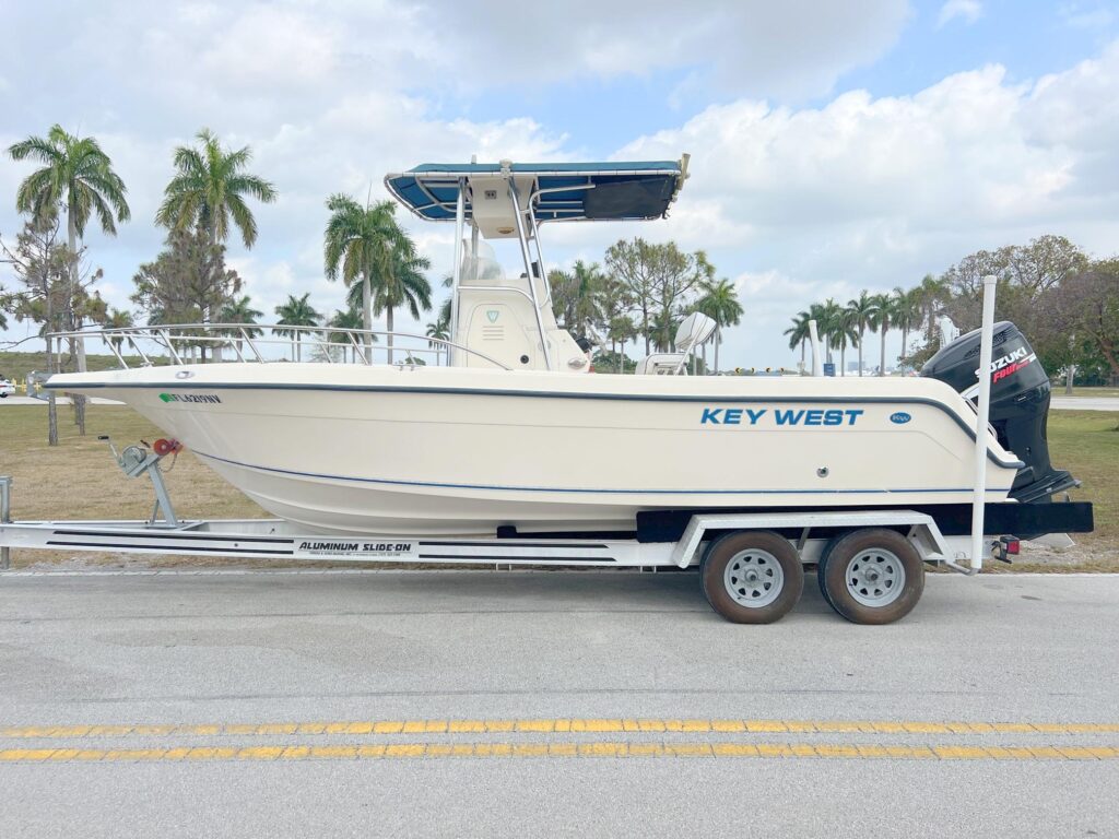 2007 Key West 2300 Bluewater