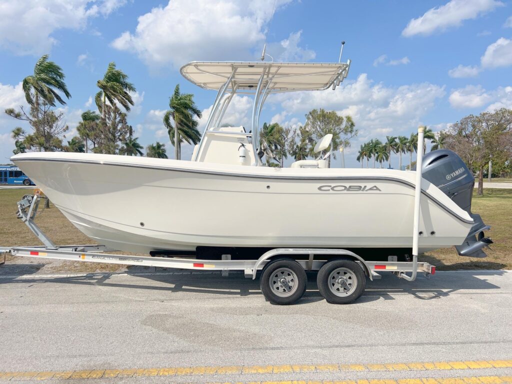 2018 Cobia 220 Center Console