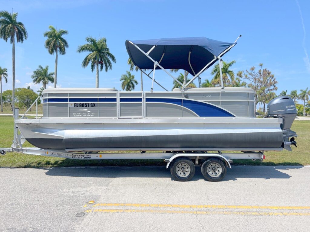 2021 Bennington S22