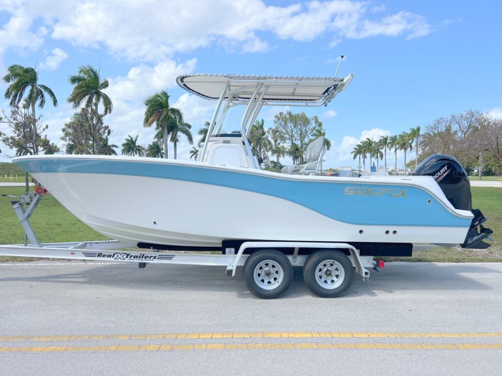 2020 Sea Fox 228 Commander