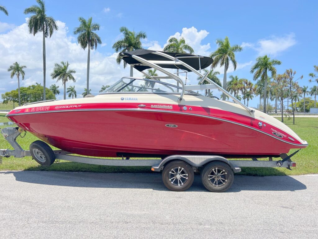 2014 Yamaha Boats 242 Limited S