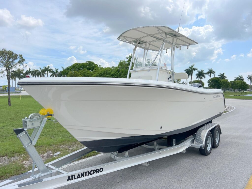 2017 Cobia 220
