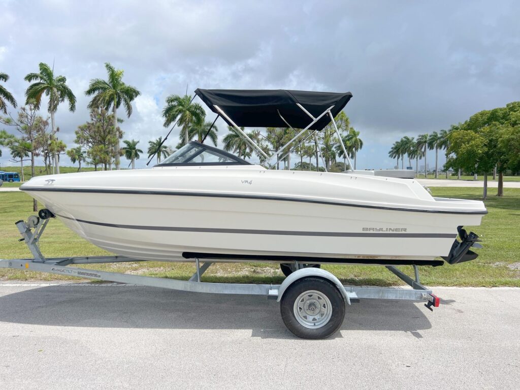 2021 Bayliner VR4