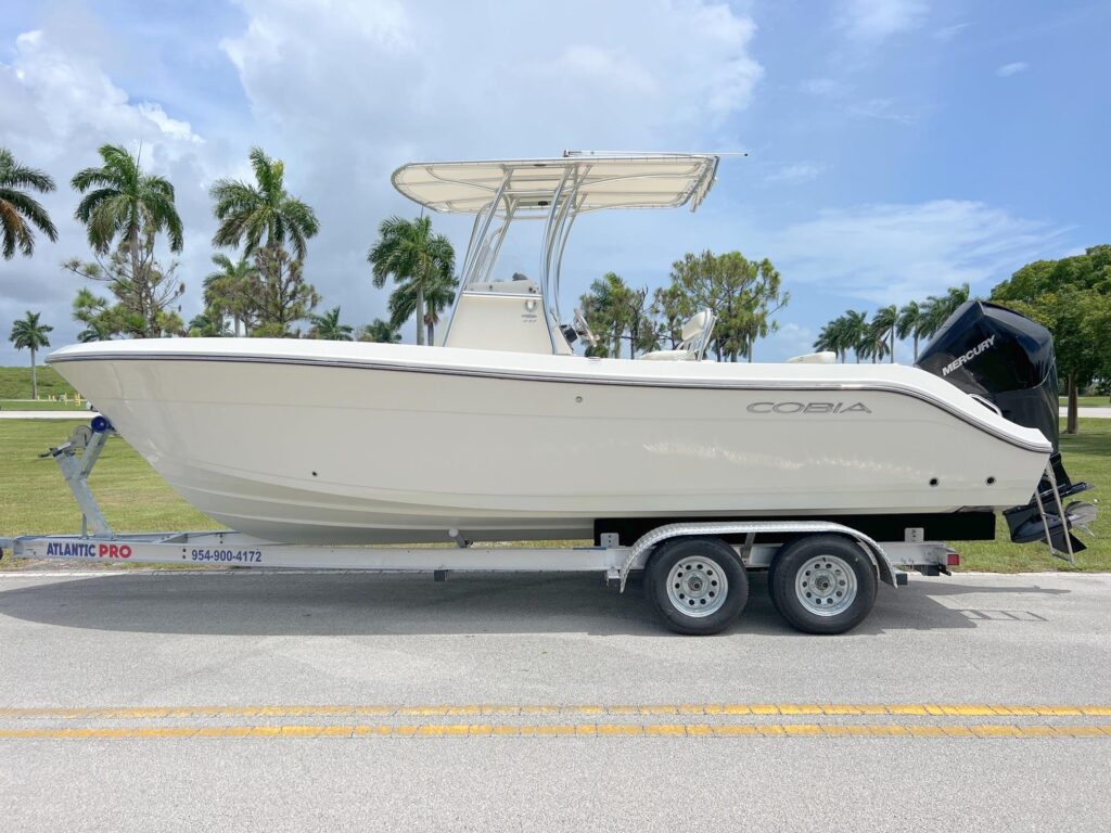 2020 Cobia 237 Center Console