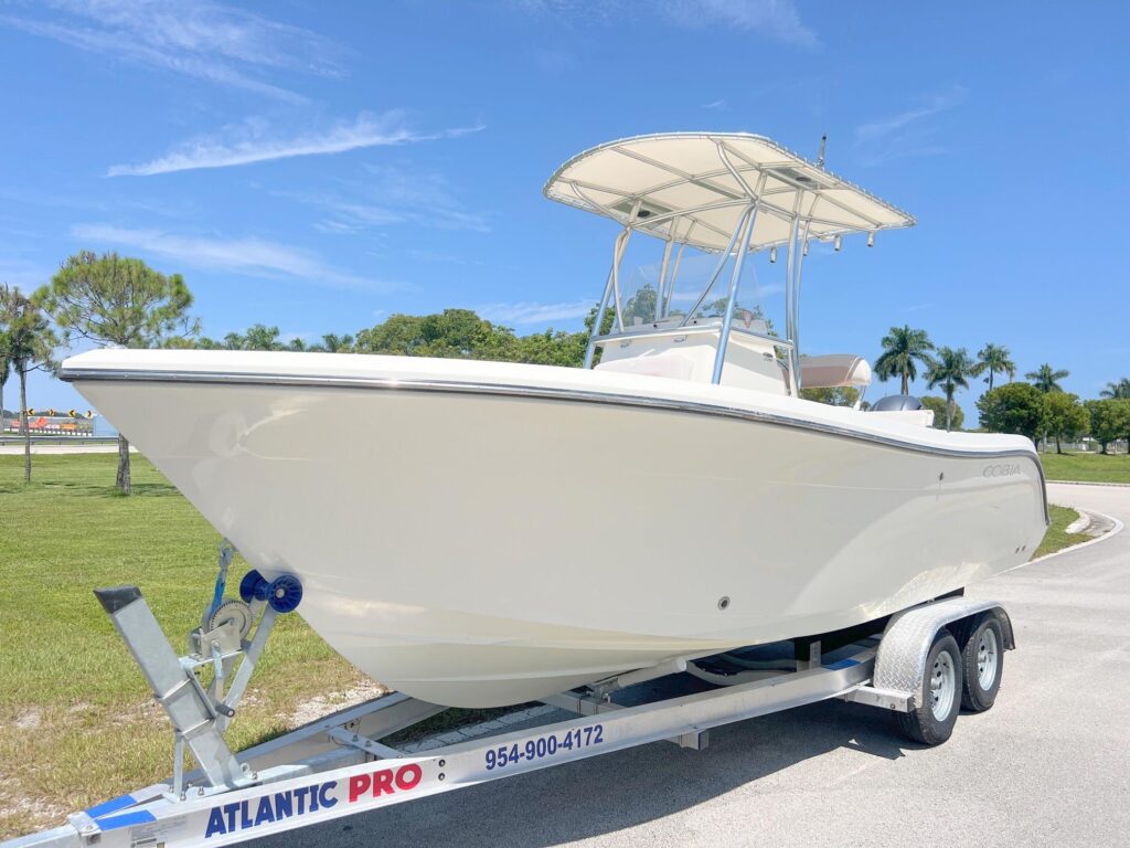 2018 Cobia 220