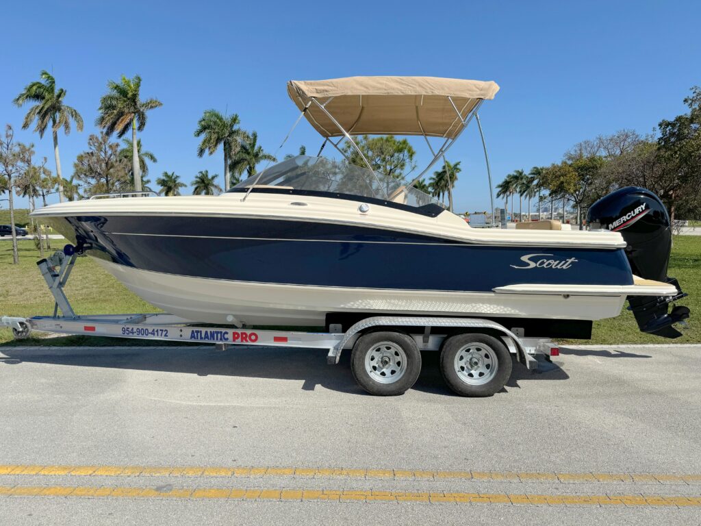2021 Scout 215 Dorado