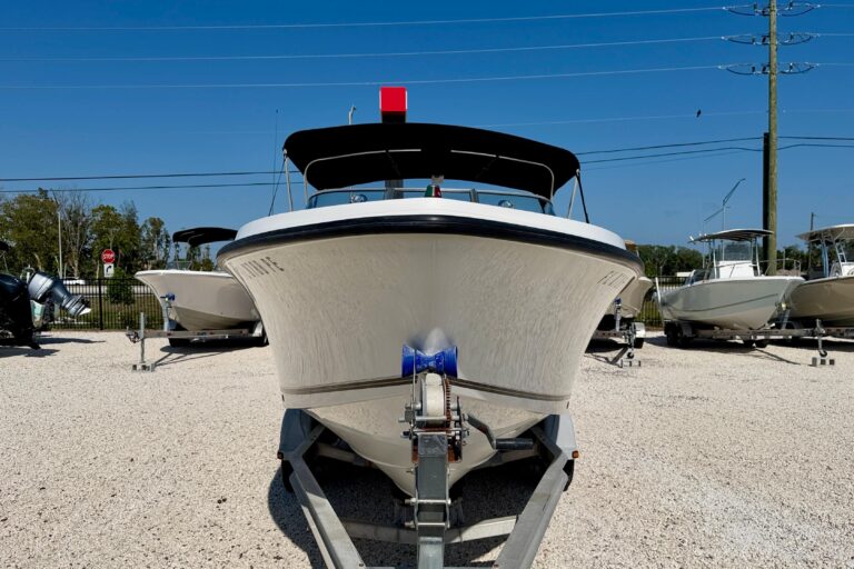 2009 Mako 216 Dual Console