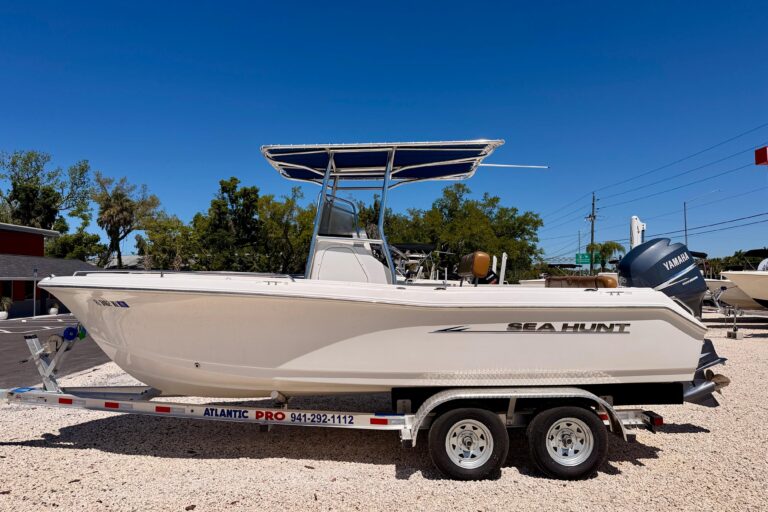 2010 Sea Hunt Ultra 210