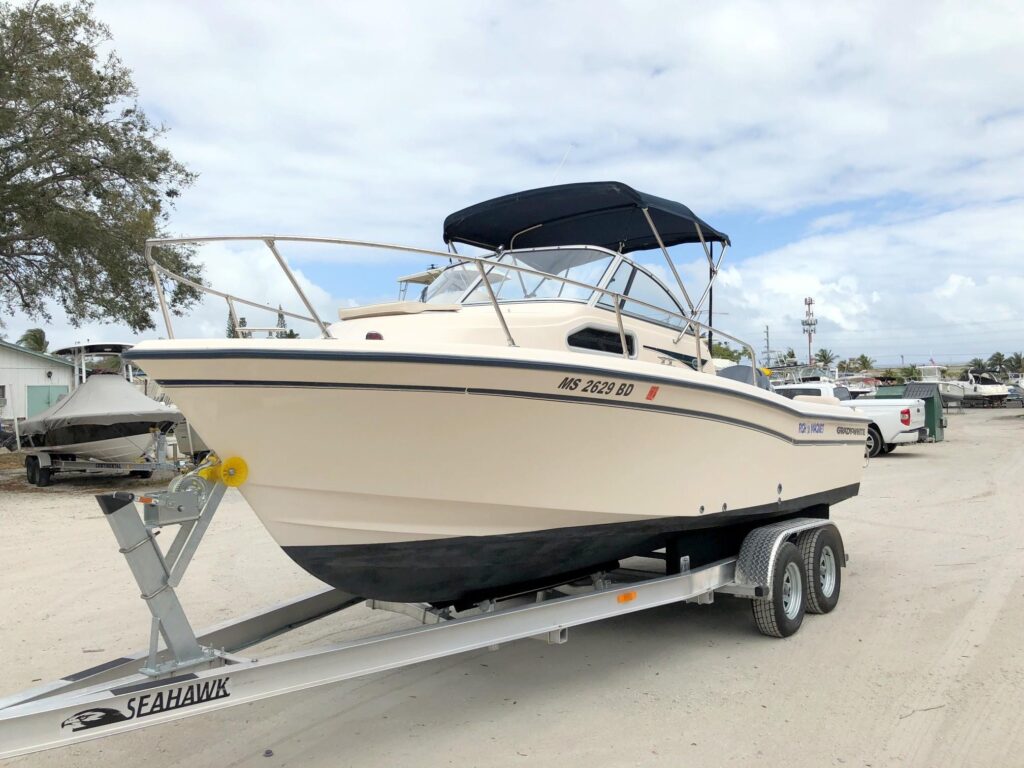 2004 Grady-White 226 WA