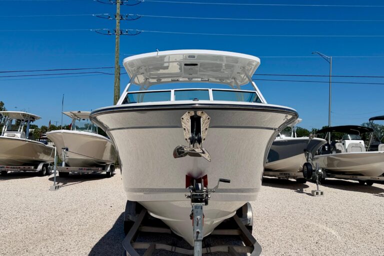 2023 Blackfin 272 DC
