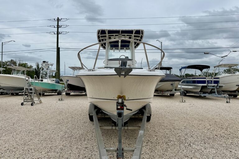 2014 Boston Whaler 250 Outrage