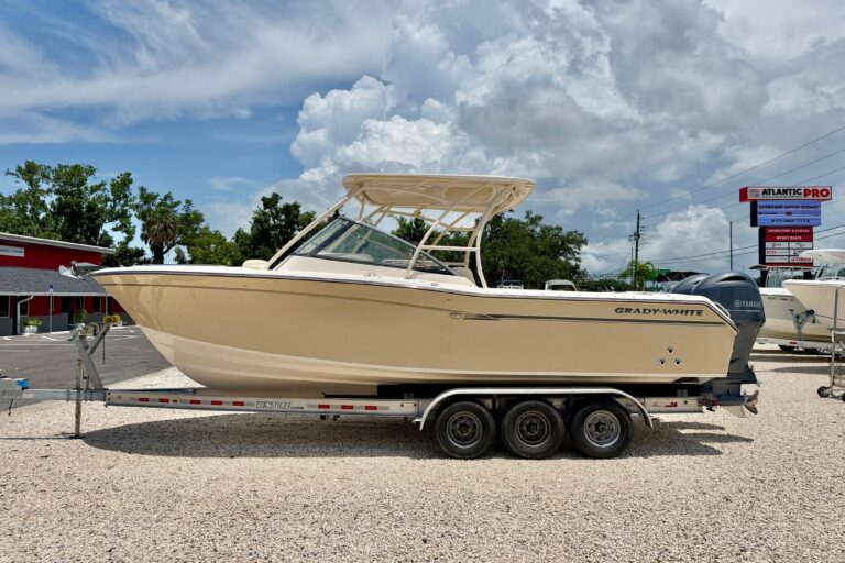 2015 Grady-White Freedom 275